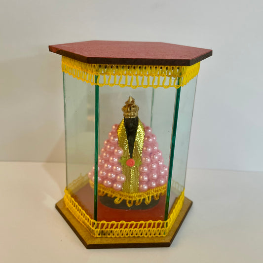 Decoração Cúpula de Vidro 11 cm - Nossa Senhora Aparecida com Pérolas