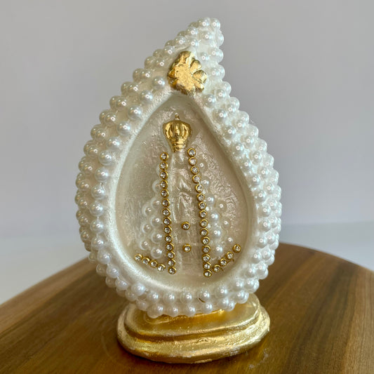 Decoração Nossa Senhora Aparecida na Gota - Pérola Branca