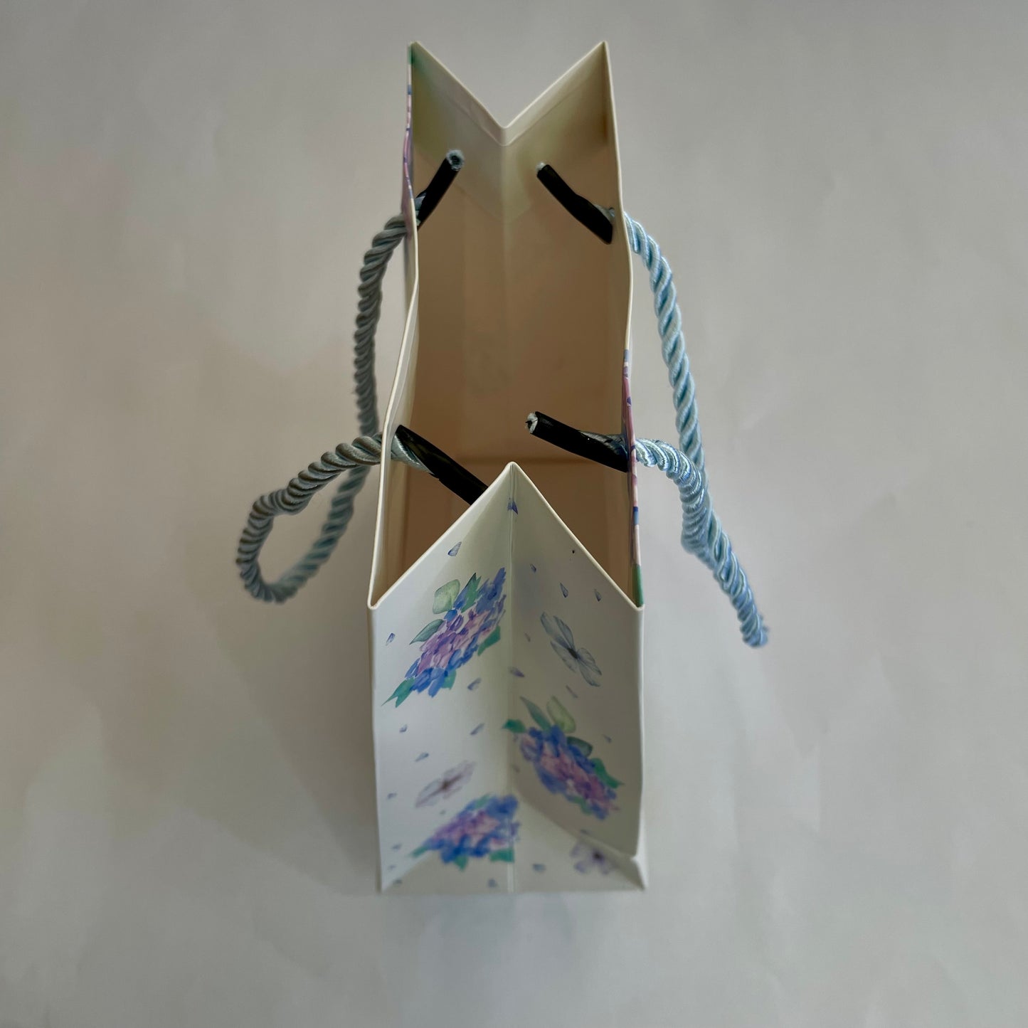 Sacola de Papel de Páscoa 15,5x14,3x7 cm | Lilás | FlorArte