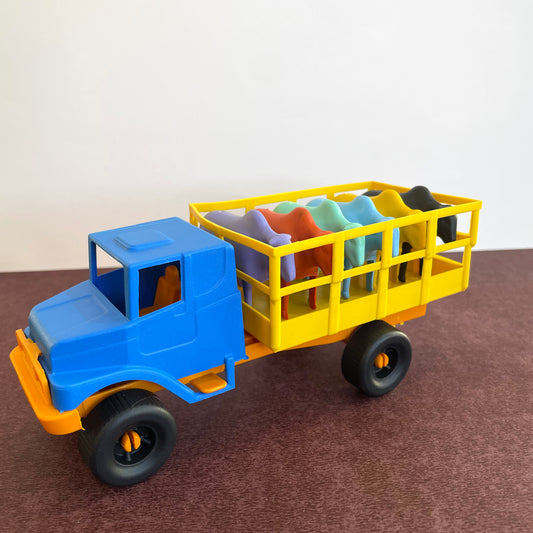 Caminhão de Brinquedo Transporte de Animais com 6 Boizinhos – Coral