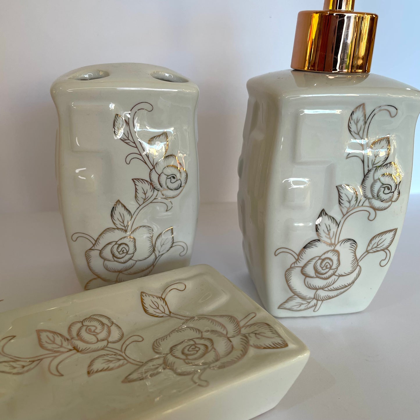 Kit Banheiro Porcelana - Dispenser Sabonete Líquido, Porta Sabonte e Porta Escova de Dente | Wellmix