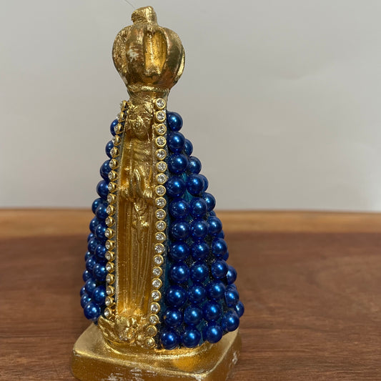Decoração Nossa Senhora Aparecida 10 cm com Pérolas