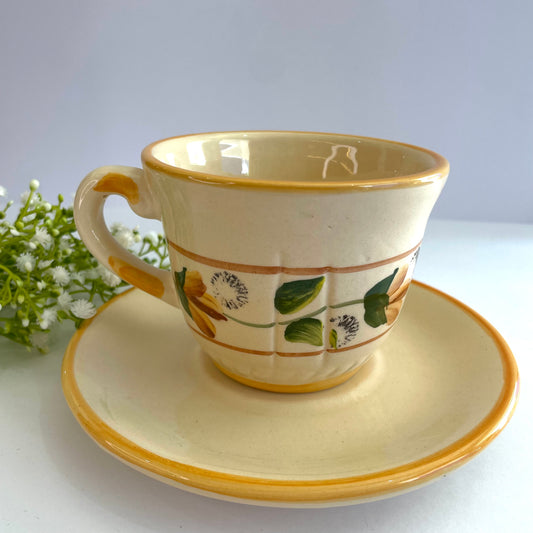 Xícara de Chá com Pires Decorada com Flores | Cerâmica Star Bella