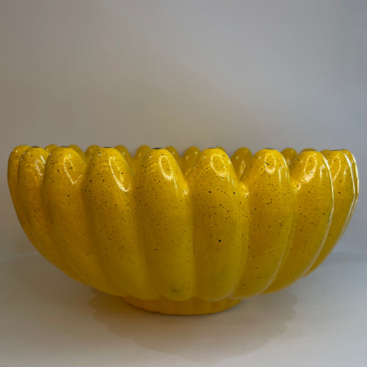 Fruteira de Mesa 30 cm - Com Formato de Bananas | Cerâmica Alessandra