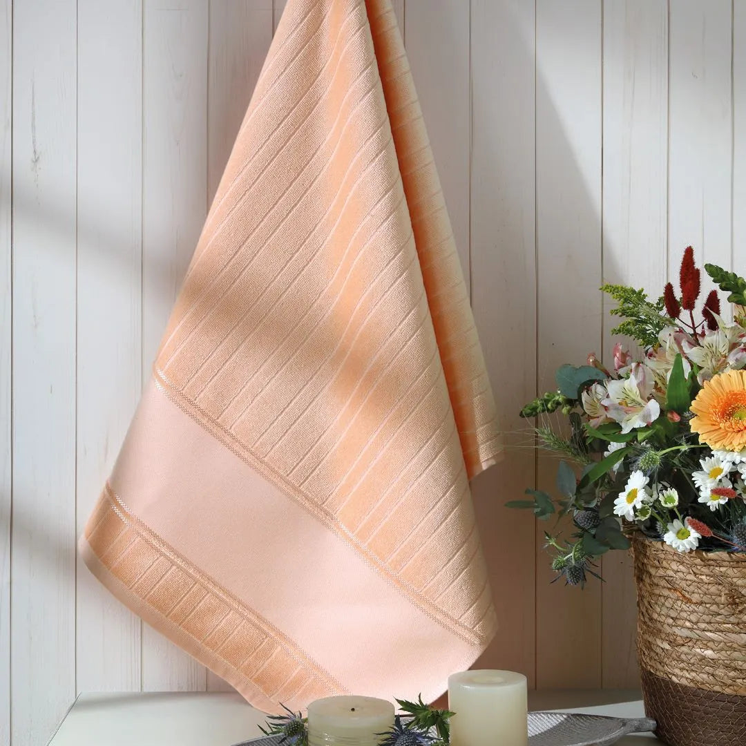 Toalha de Banho Velour Artesanalle Döhler 70 × 140 cm – Algodão ≥ 85% – Para Pintura – Multicores