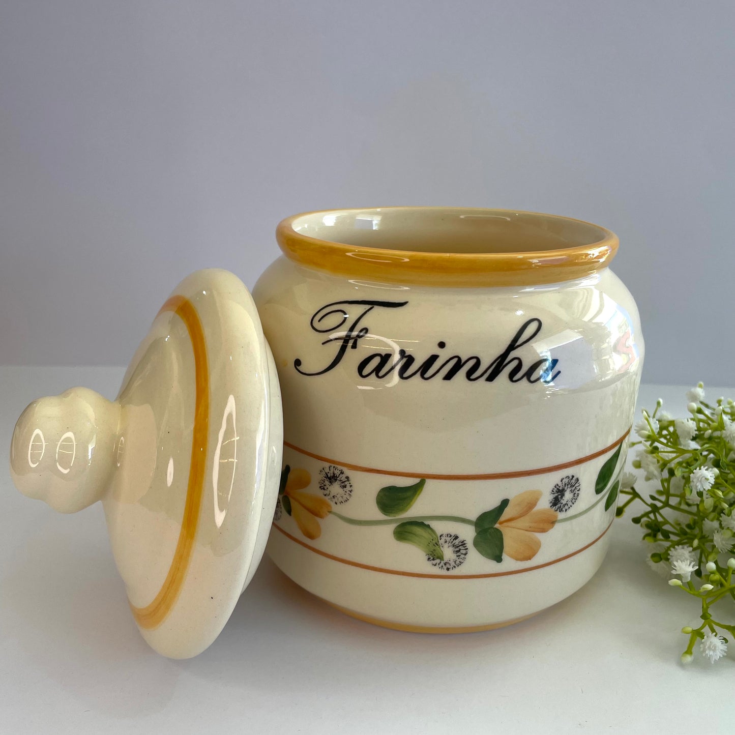 Pote de Mantimento Porta Farinha em Cerâmica – Star Bella | Organização e Estilo para sua Cozinha