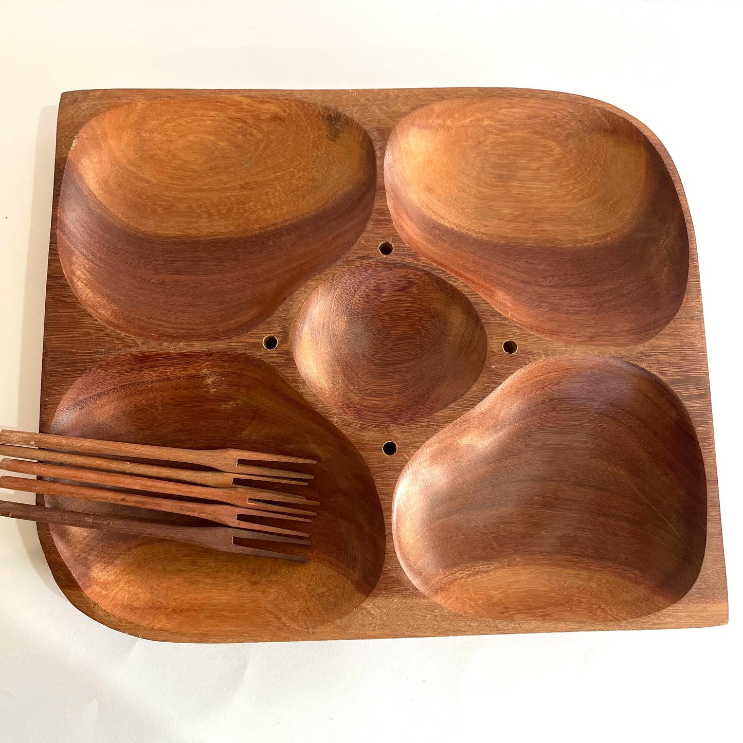 Gamela de Madeira com Divisória + Garfinhos de Madeira | Petisqueira Artesanal Rústica - 31 x 26 x  3 cm