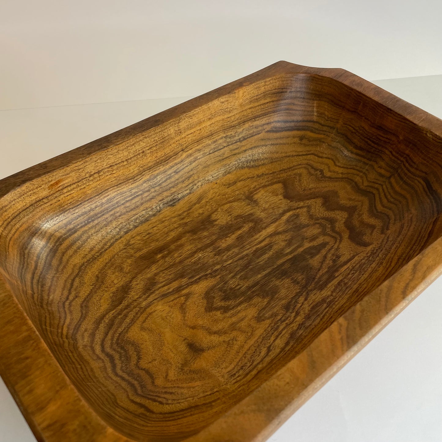 Gamela de Madeira Artesanal Funda – Travessa Rústica