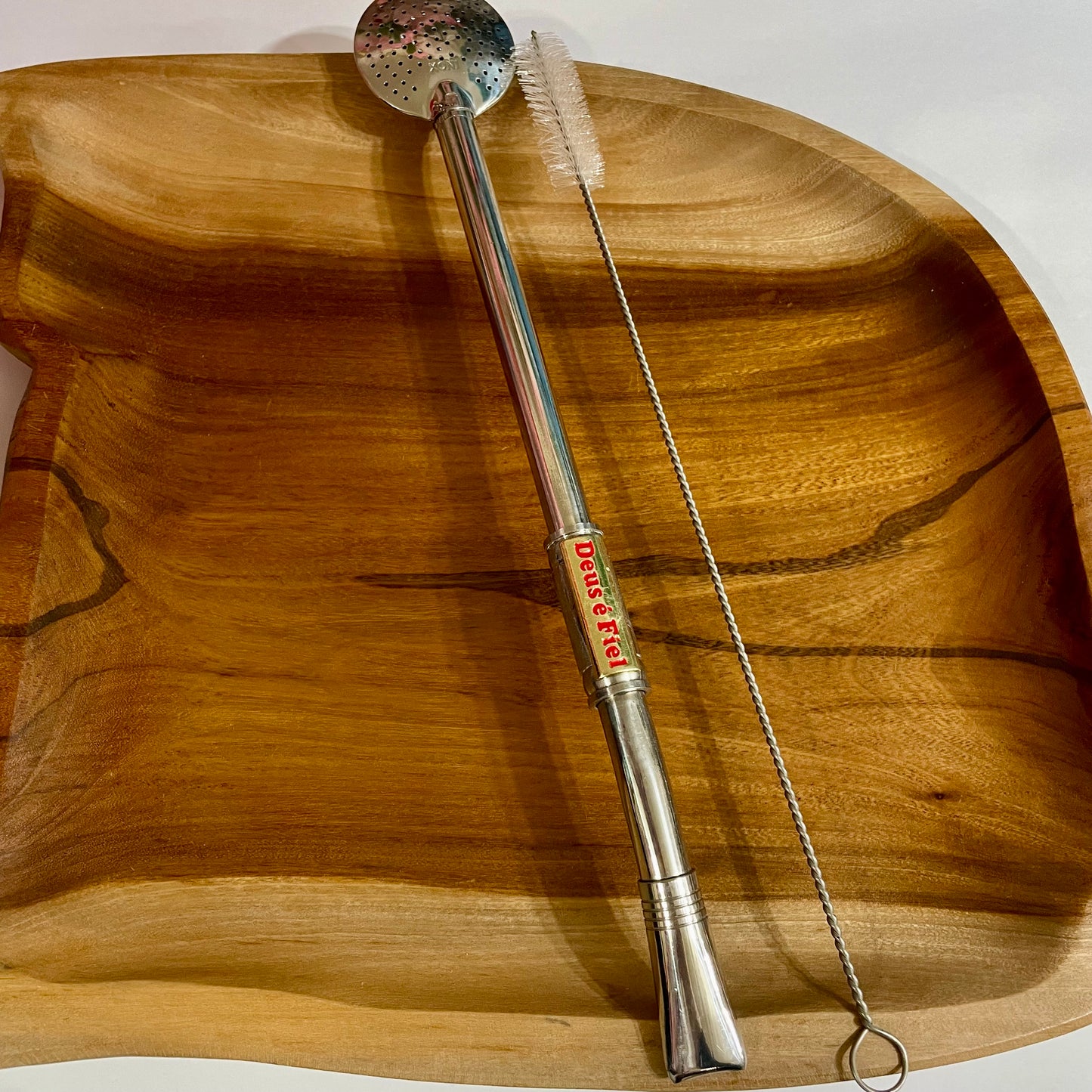 Bomba de Chimarrão Aço Inox 25 cm Com Rosca - Pingente Deus é Fiel | Garibaldi