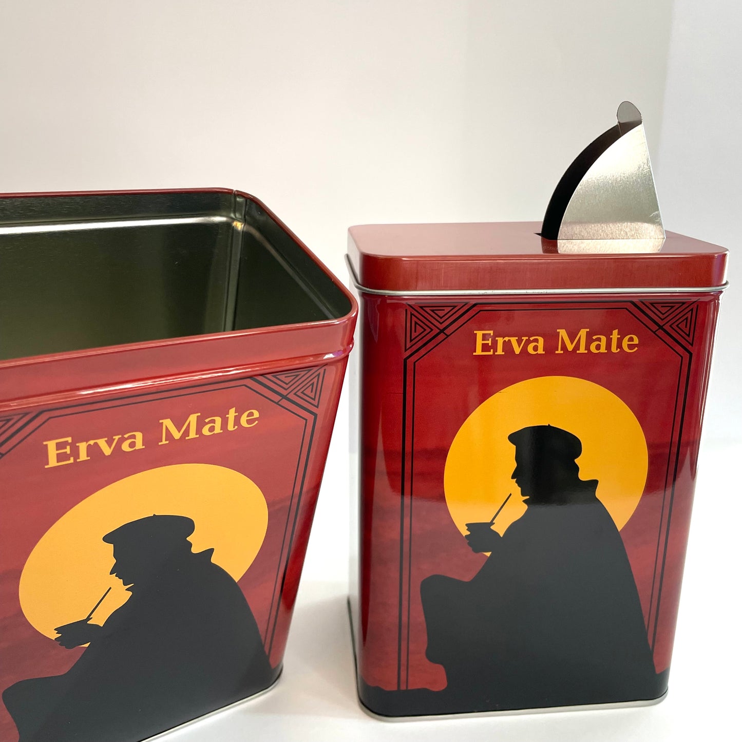 Porta Erva Mate Lata Vermelho 500 g com Dosador – Conserva Aromas | Chimarrão Tradicional
