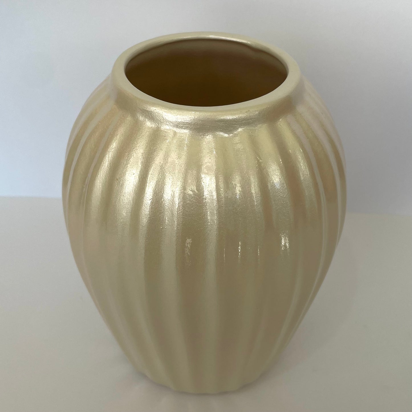 Vaso Bojudo M em Cerâmica - Pérola | Cerâmica Alessandra