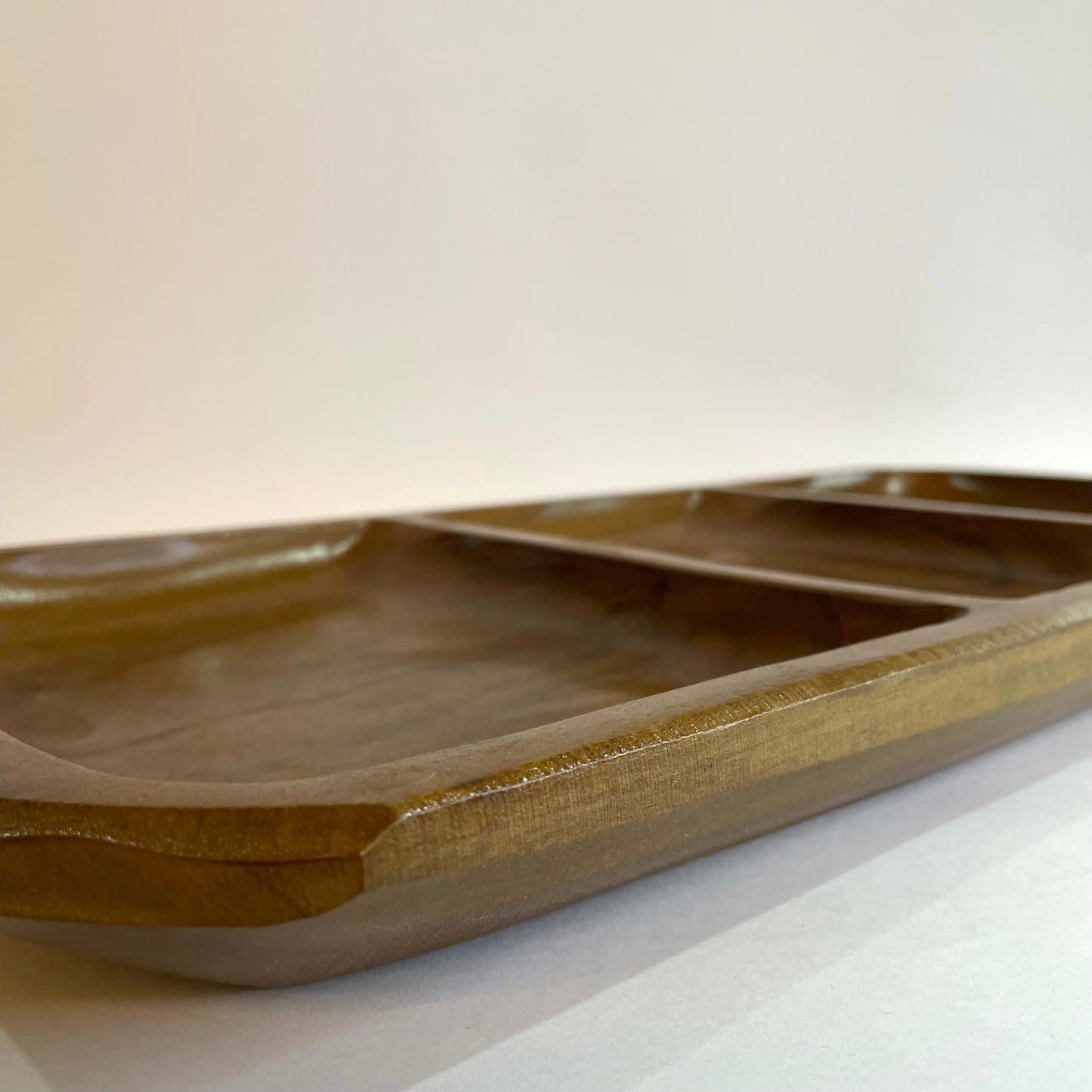 Gamela de Madeira com 3 Divisórias – Petisqueira Artesanal Rústica | 55 x 22,5 x 5 cm