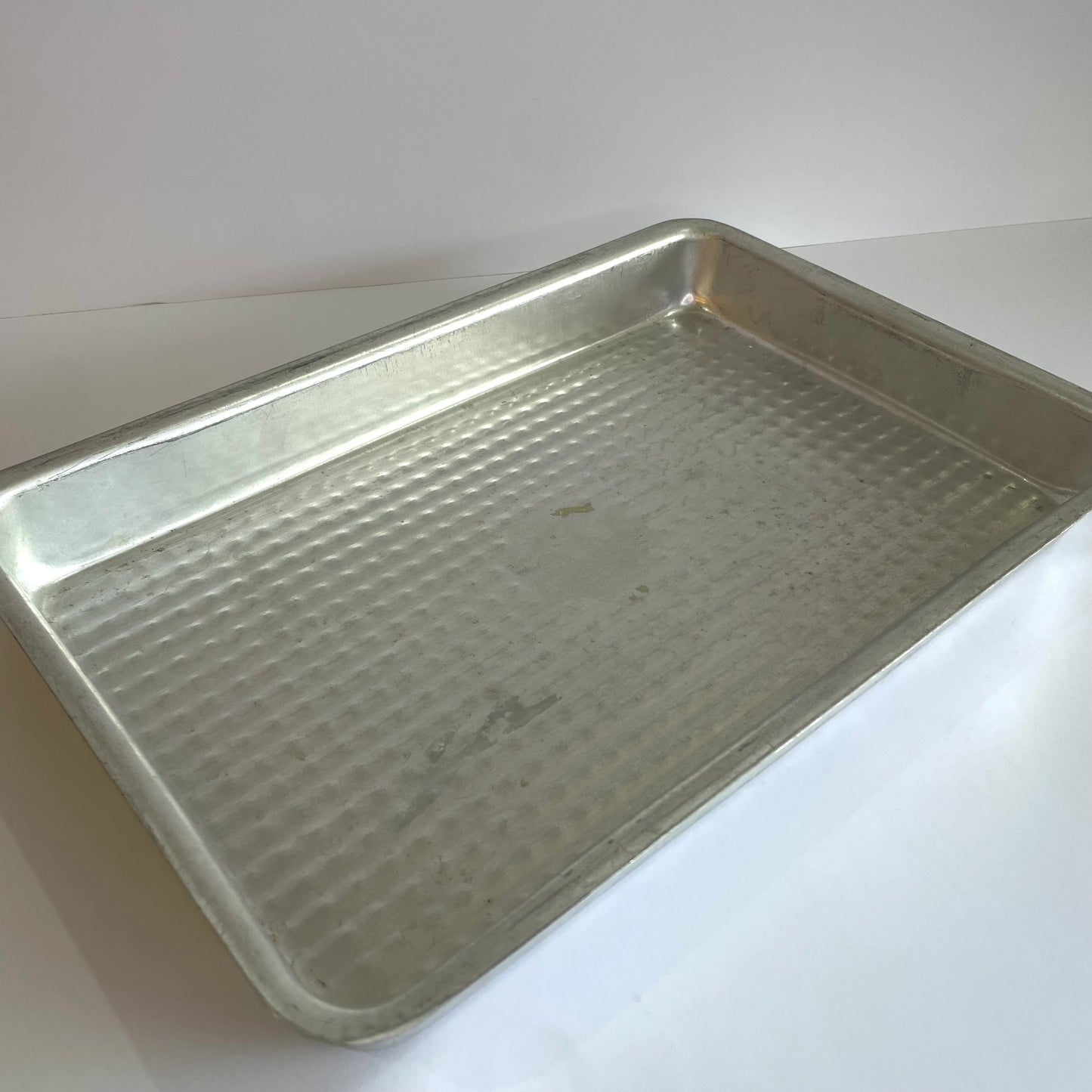 Assadeira Canelada Retangular 30 × 20 cm Alumínio Royal – Durável e Versátil