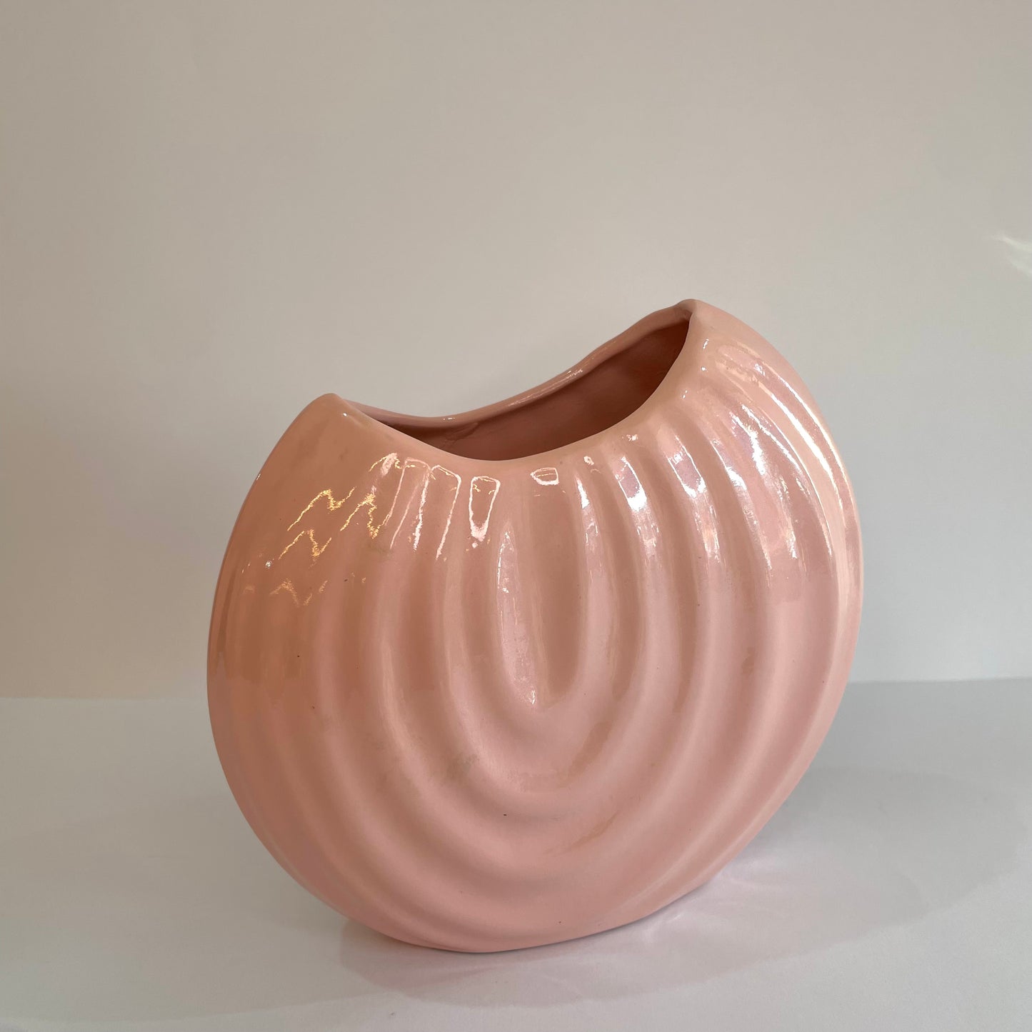 Vaso de Cerâmica Canelado Côncavo 12 cm | Cerâmica Alessandra