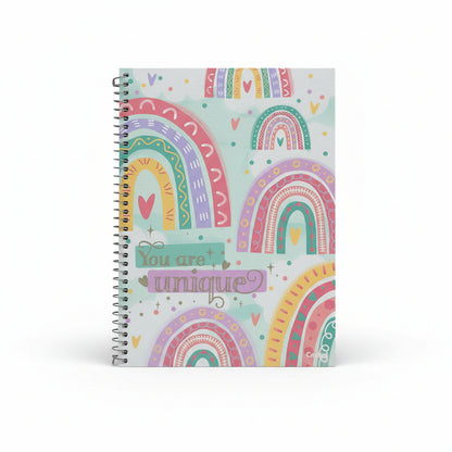 Caderno Arco‑Íris 1 Matéria 80 Folhas Credeal – Capa Dura Espiral Universitário | Design Motivacional Colorido